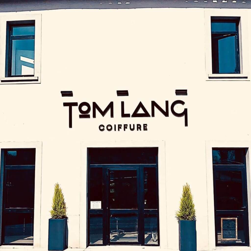 Devanture Slon de coiffure Tom Lang